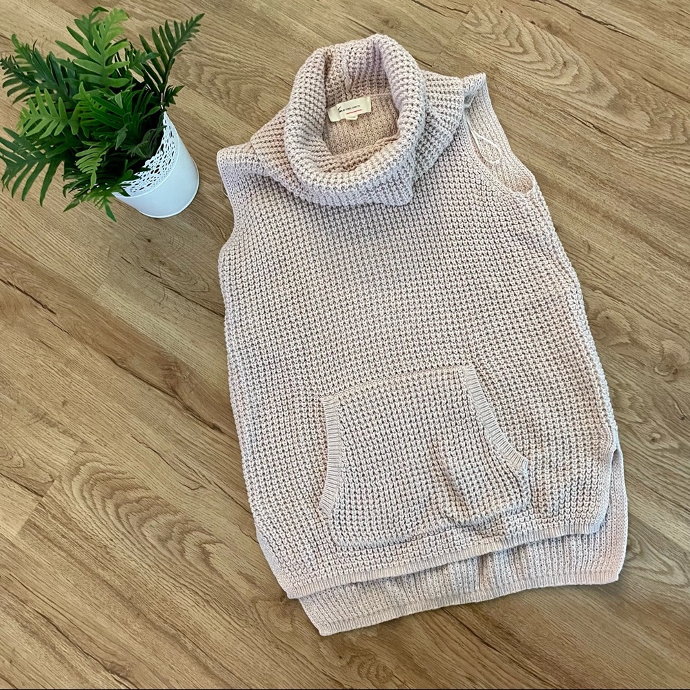 Two by Vince Camuto Waffle Knit Sleeveless Cowl Neck w/ Kangaroo Pocket